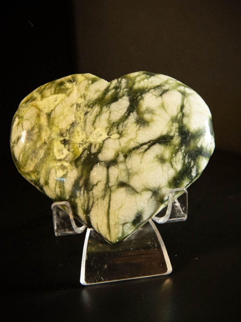 3.5" Natural Serpentine Heart Crystal | Large Green Spiderweb Serpentine Stone | - Picture 4 of 6
